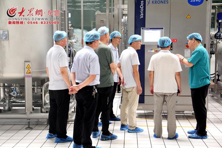 东营市食药监组织"透明工厂"体验 市民零距离感受"食安东营"